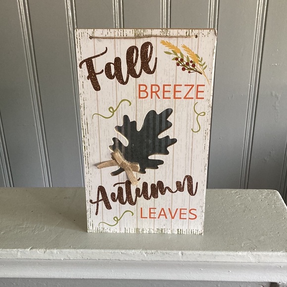NWT-Give Thanks 🍁 & Fall Breeze- 2 Wood Signs & 2 Buffalo Check Pumpkins Bundle - Picture 8 of 15